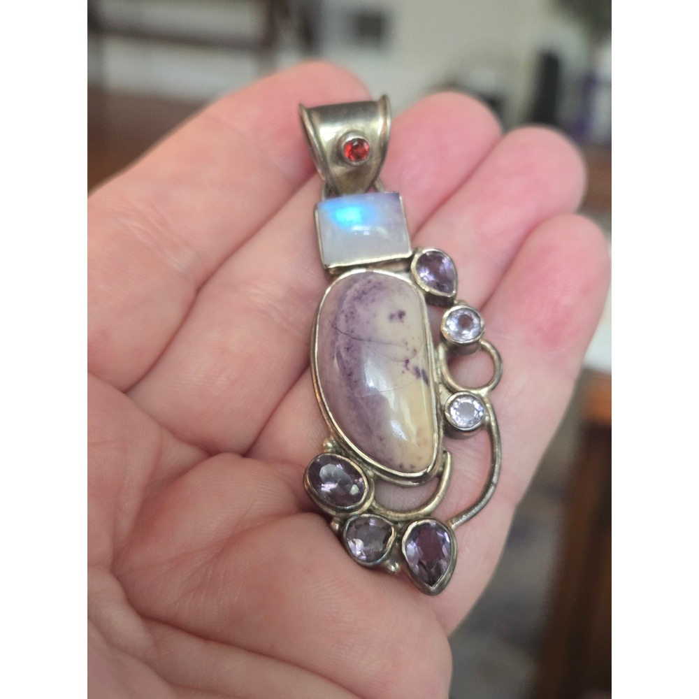 Artisan Moonstone Amethyst Sterling Pendant Vintage Stunning!
Includes A Chain